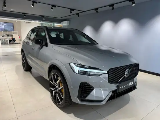 VOLVO-XC60-2025