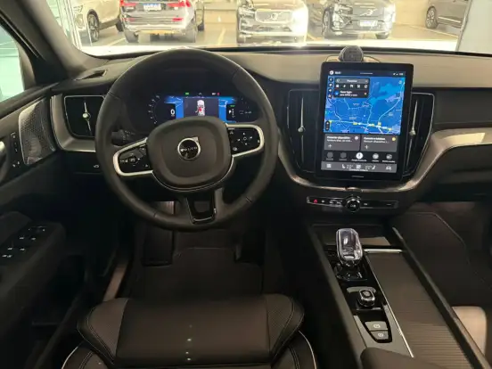 VOLVO-XC60-2025