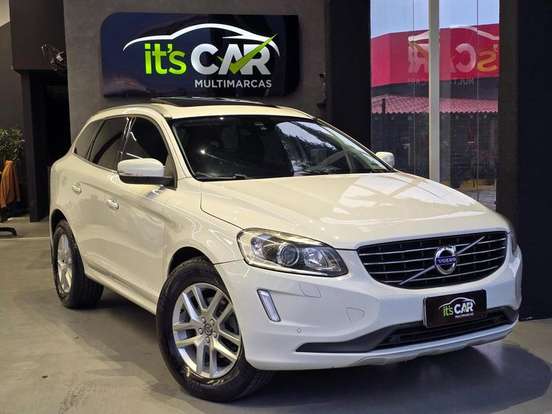 VOLVO-XC60-2017