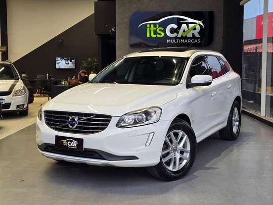 VOLVO-XC60-2017