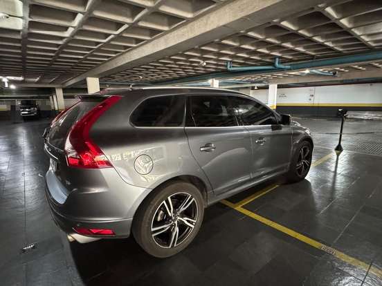 VOLVO-XC60-2.0 T5 R-DESIGN GASOLINA 4P AUTOMÁTICO VOLVO-XC60-2017