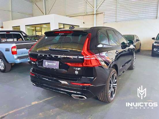 VOLVO-XC60-2019