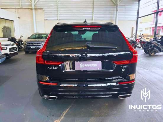 VOLVO-XC60-2019