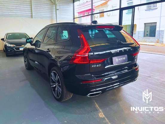 VOLVO-XC60-2019