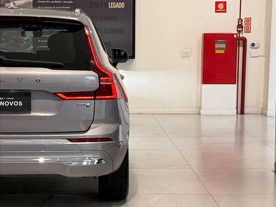VOLVO-XC60-2.0 T8 PHEV PLUS AWD GEARTRONIC VOLVO-XC60-2025