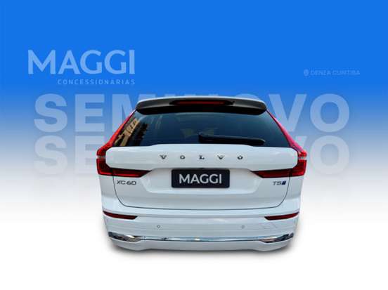 VOLVO-XC60-2025