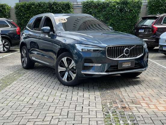 VOLVO-XC60-2023