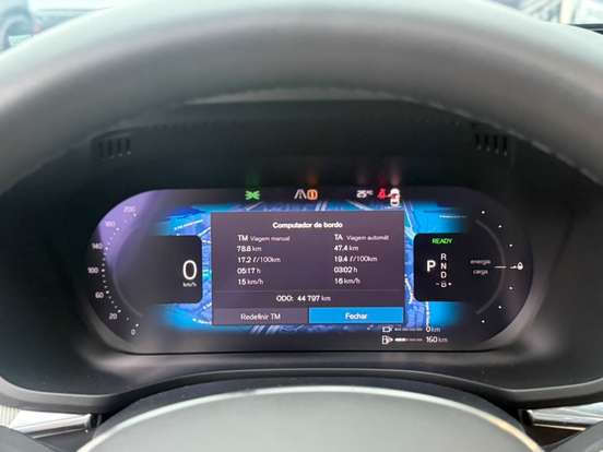 VOLVO-XC60-2022