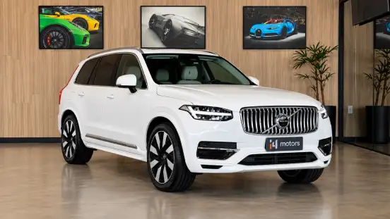 VOLVO-XC90-2023