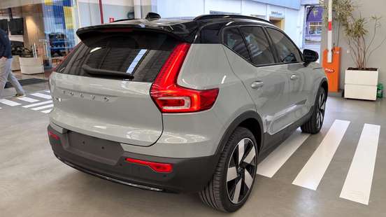 VOLVO-EX40-P8 RECHARGE TWIN ELECTRIC ULTRA AWD VOLVO-EX40-2025