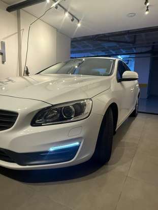 VOLVO-S60-2015