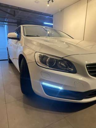 VOLVO-S60-2015