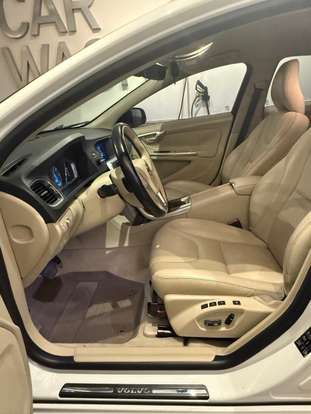 VOLVO-S60-2015