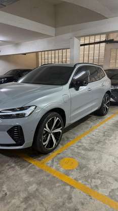 VOLVO-XC60-2024