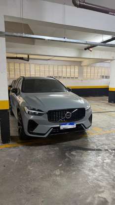 VOLVO-XC60-2024