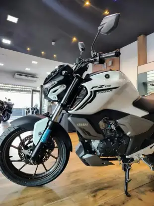 YAMAHA-FZ15 FAZER CONNECTED ABS-2026