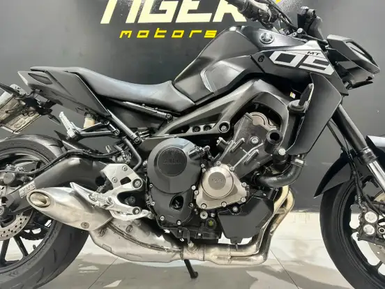 YAMAHA-MT-09 YAMAHA-MT-09-2022