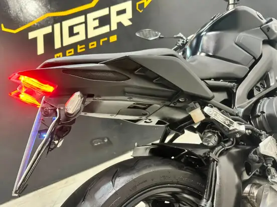 YAMAHA-MT-09-2022