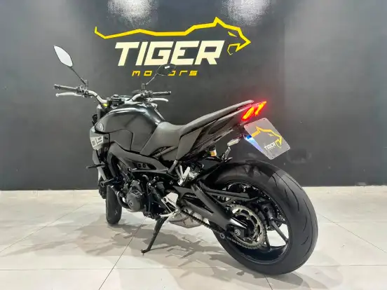 YAMAHA-MT-09 YAMAHA-MT-09-2022