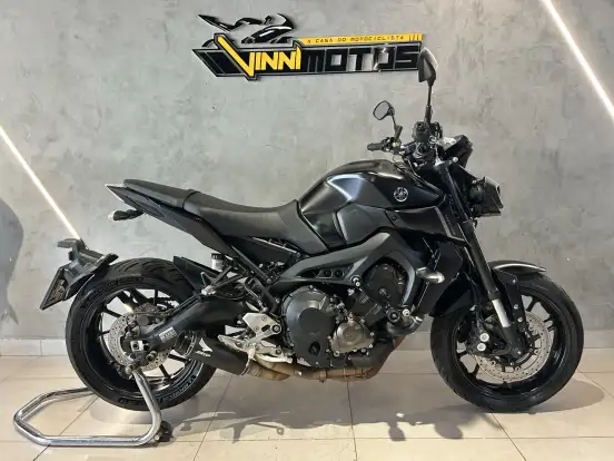 YAMAHA-MT-09-2023