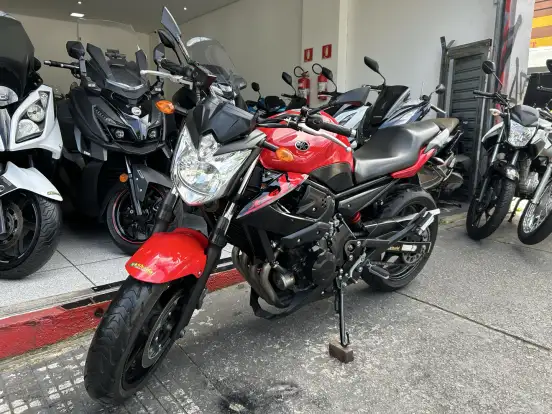 YAMAHA-XJ6 N YAMAHA-XJ6 N-2011