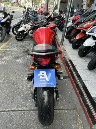 YAMAHA-XJ6 N-2011