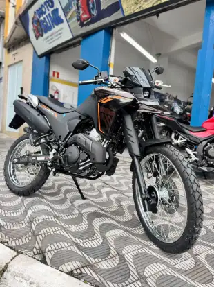 YAMAHA-XTZ 250 LANDER CONNECTED-2026