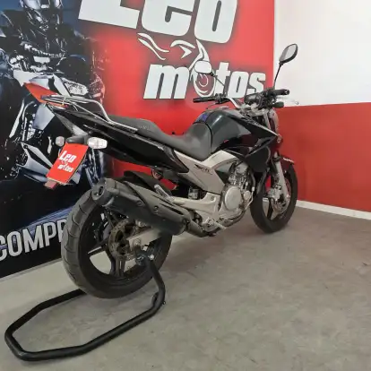 YAMAHA-YS 250 FAZER YAMAHA-YS 250 FAZER-2012