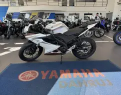 YAMAHA YZF R15 YAMAHA YZF R15