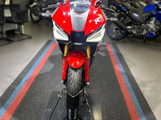 YAMAHA-YZF R3 ABS CONNECTED 70th ANNIVERSARY YAMAHA-YZF R3 ABS CONNECTED 70th ANNIVERSARY-2026