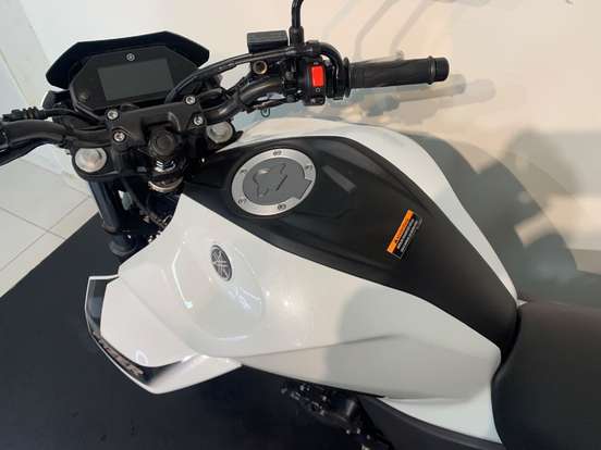 YAMAHA-FZ25 FAZER CONNECTED ABS-2026