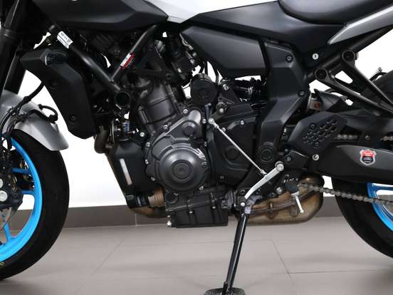 YAMAHA-MT-07 CONNECTED ABS YAMAHA-MT-07 CONNECTED ABS-2025