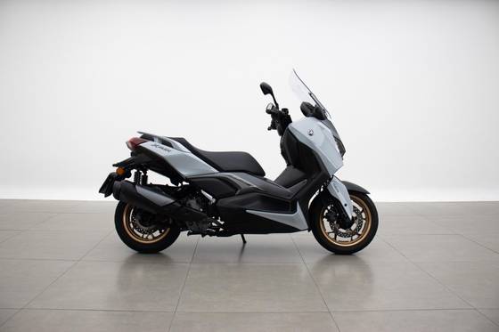 YAMAHA XMAX 300 CONNECTED ABS 