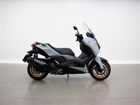 YAMAHA-XMAX 300 CONNECTED ABS YAMAHA-XMAX 300 CONNECTED ABS-2025