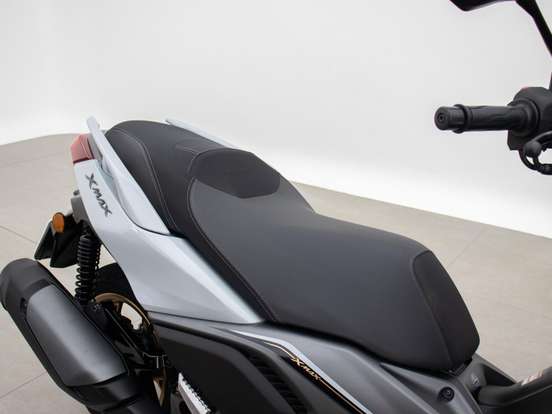 YAMAHA-XMAX 300 CONNECTED ABS YAMAHA-XMAX 300 CONNECTED ABS-2025