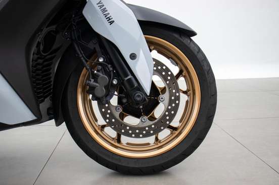 YAMAHA-XMAX 300 CONNECTED ABS-2025