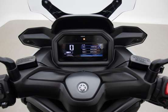 YAMAHA-XMAX 300 CONNECTED ABS-2025