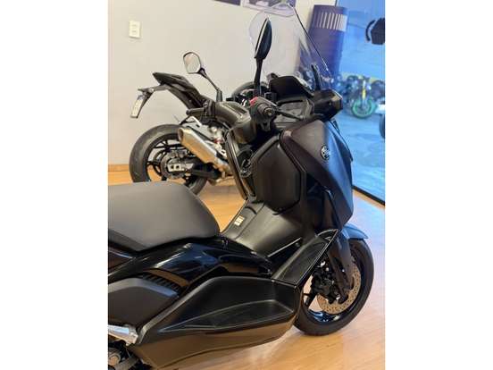 YAMAHA-XMAX 300 CONNECTED ABS-2025
