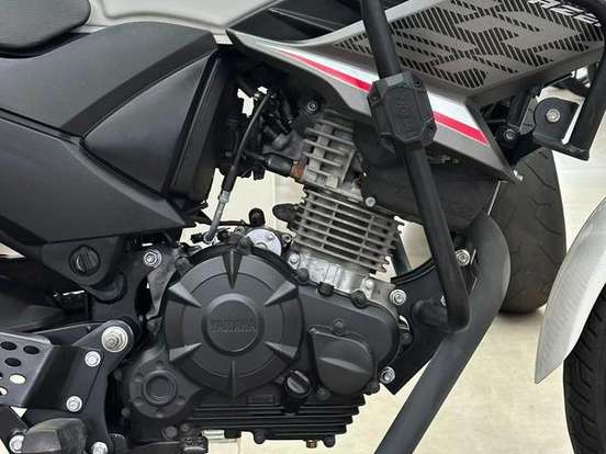 YAMAHA-YS 150 FAZER SED YAMAHA-YS 150 FAZER SED-2016