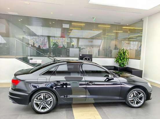 AUDI-A4-2024