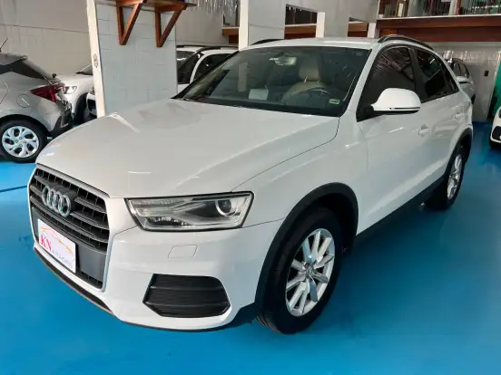 AUDI-Q3-2015