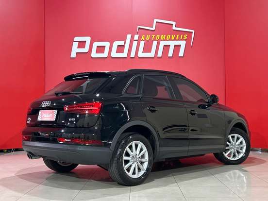 AUDI-Q3-2018