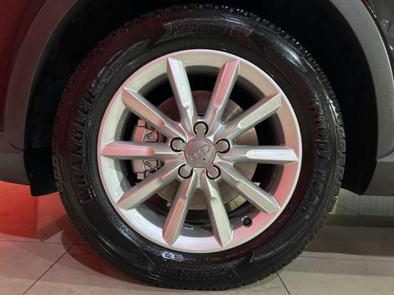 AUDI-Q3-2018