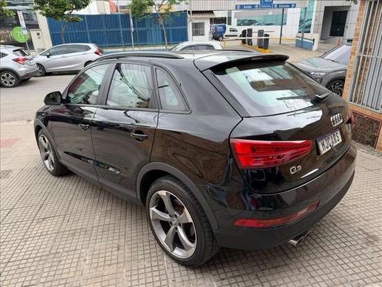 AUDI-Q3-2018
