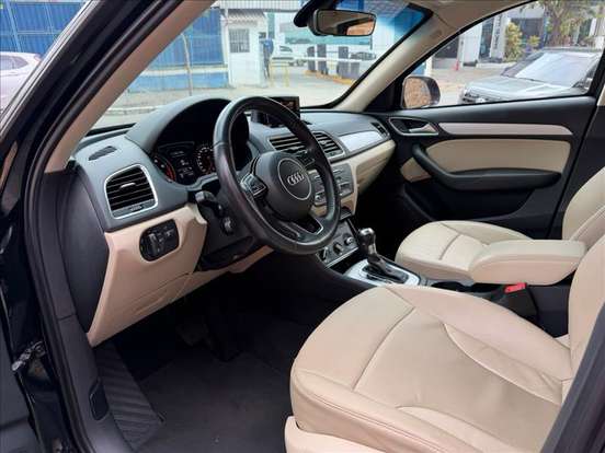 AUDI-Q3-2018