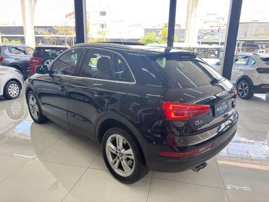 AUDI-Q3-2015