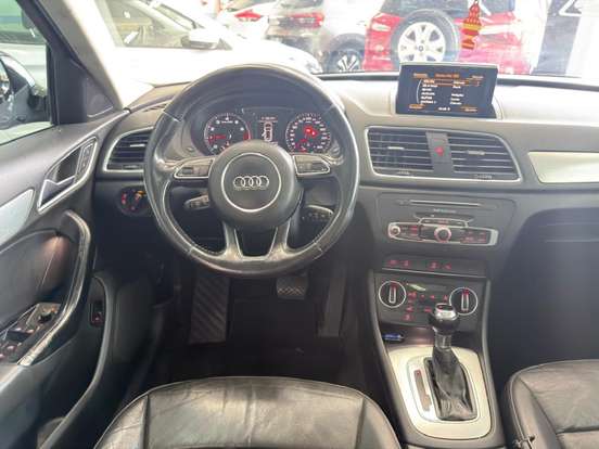 AUDI-Q3-2015