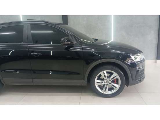 AUDI-Q3-2015