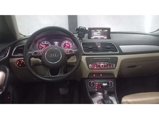 AUDI-Q3-2015