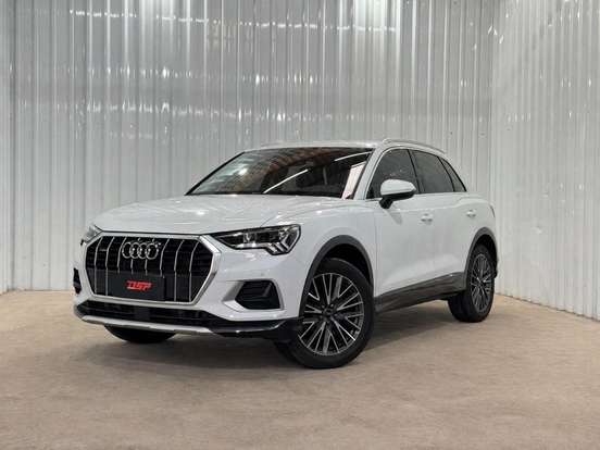 AUDI-Q3-2.0 40 TFSI GASOLINA PERFORMANCE BLACK PLUS QUATTRO TIPTRONIC AUDI-Q3-2024